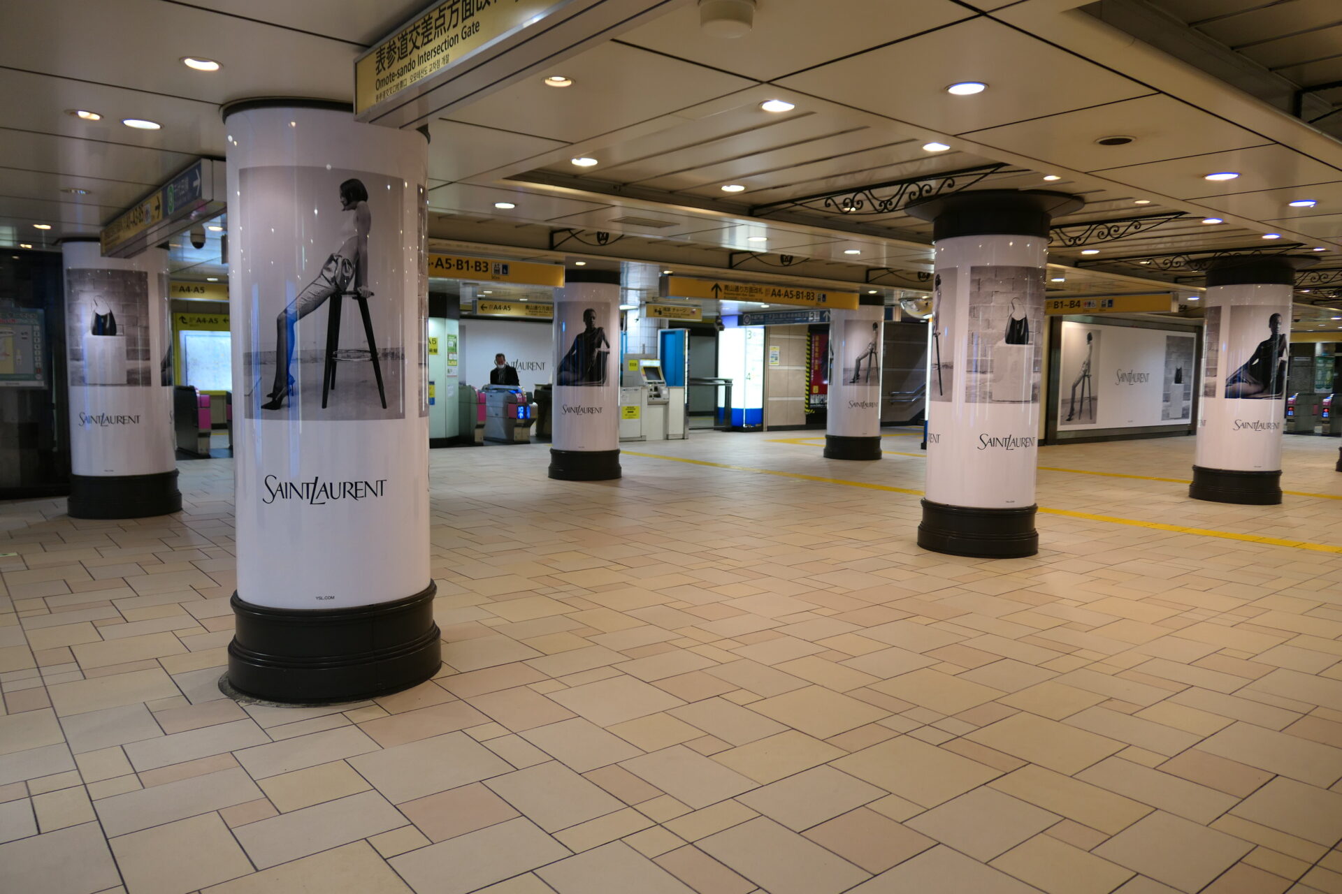 表参道柱巻き
