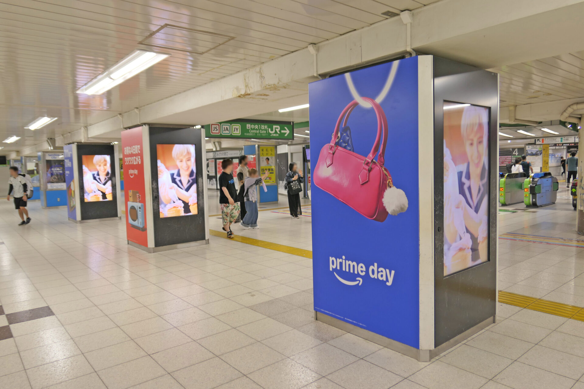 JR東日本_池袋中央通路デジタルシートセット