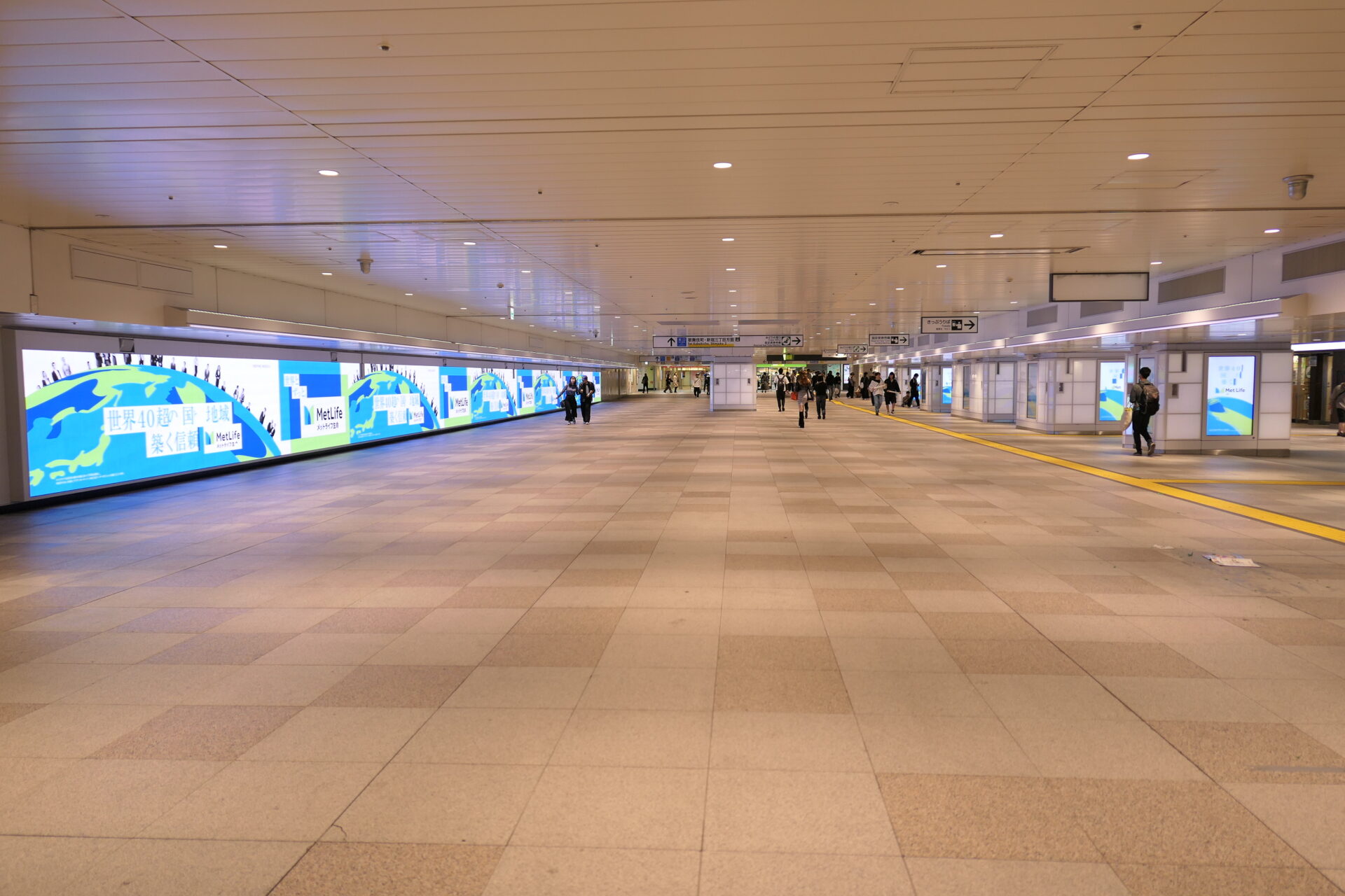 JR東日本_新宿ウォール456プレミアム+
