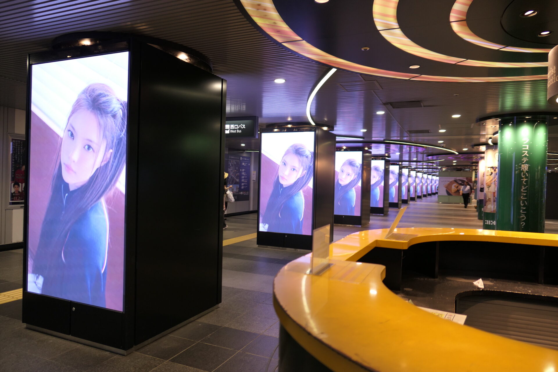 東京メトロ_渋谷55ストリートビジョンラッピング＋柱巻