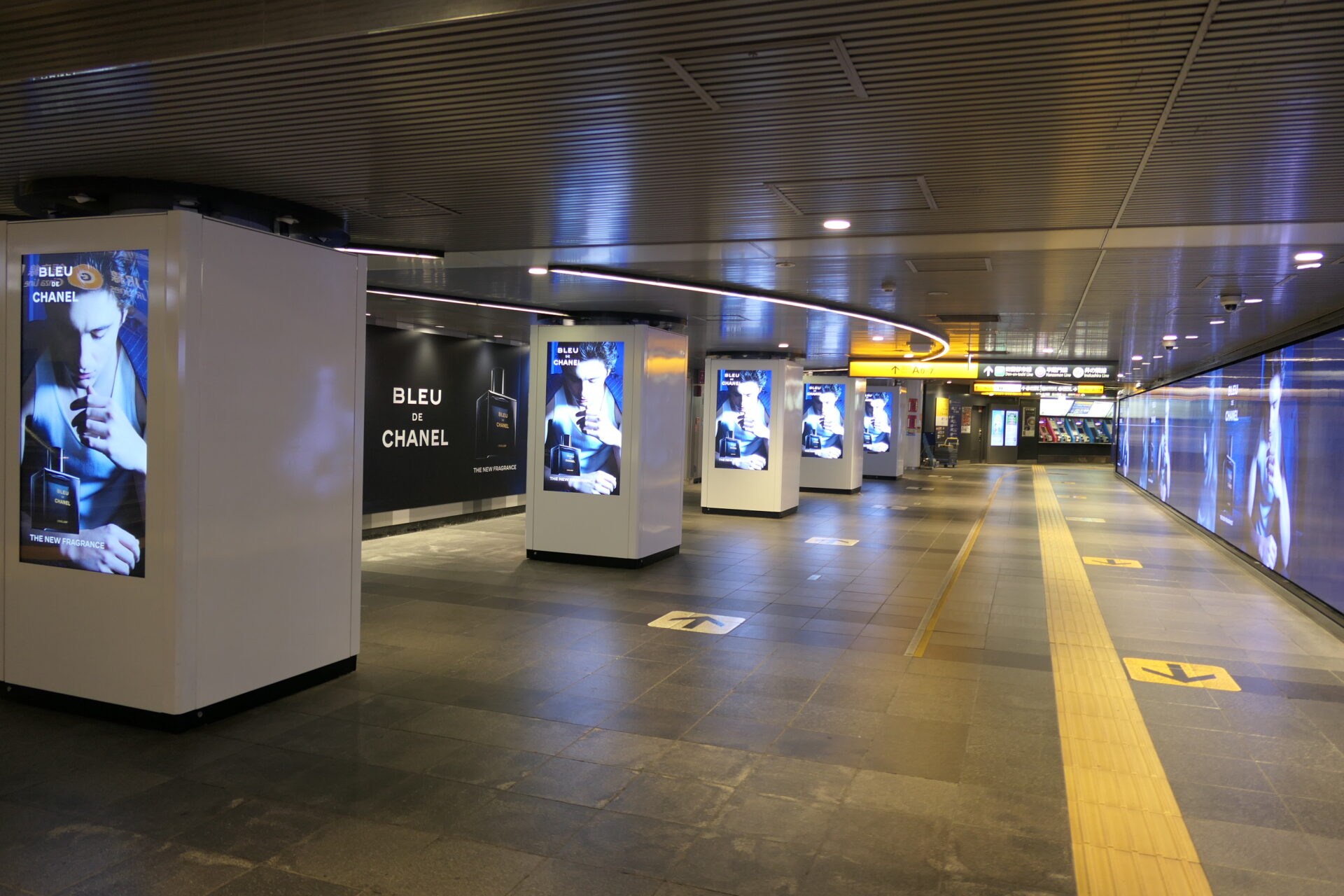 東急_田園都市線渋谷TOQサイネージピラー田都渋谷