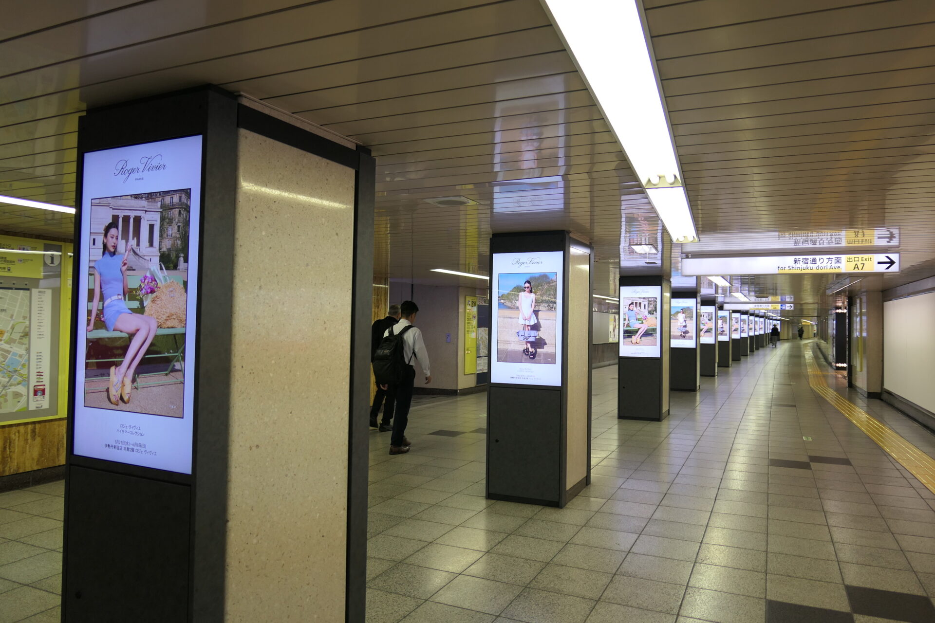 東京メトロ_新宿三丁目MCV新宿駅方面通路