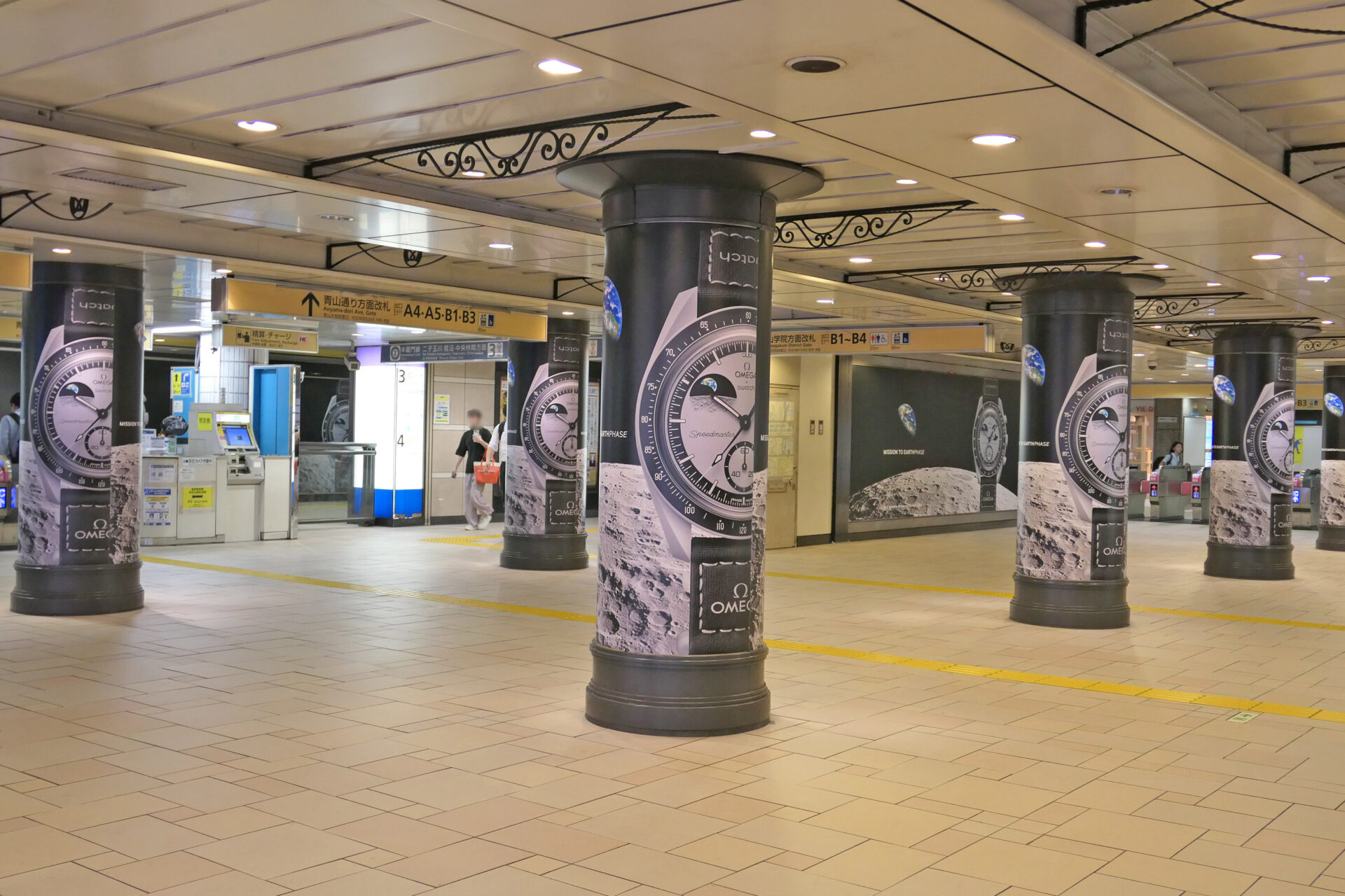 東京メトロ_表参道柱巻