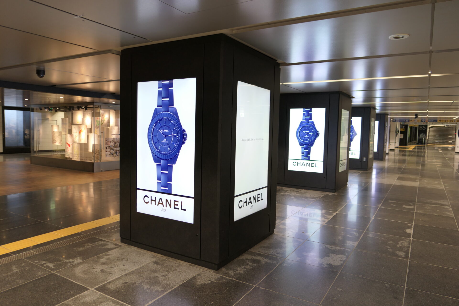 東京メトロ銀座MCV単駅ジャック