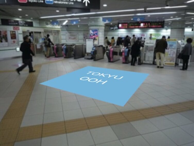 横浜フロア