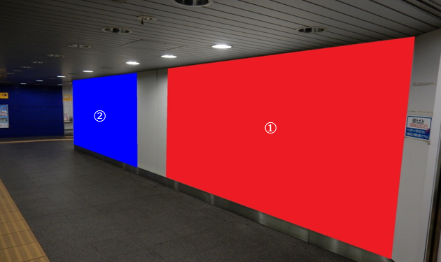 横浜駅南改札シート広告