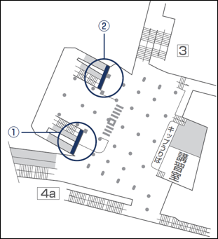 六本木交差点方面改札階エスカレーター・階段オデコ部分