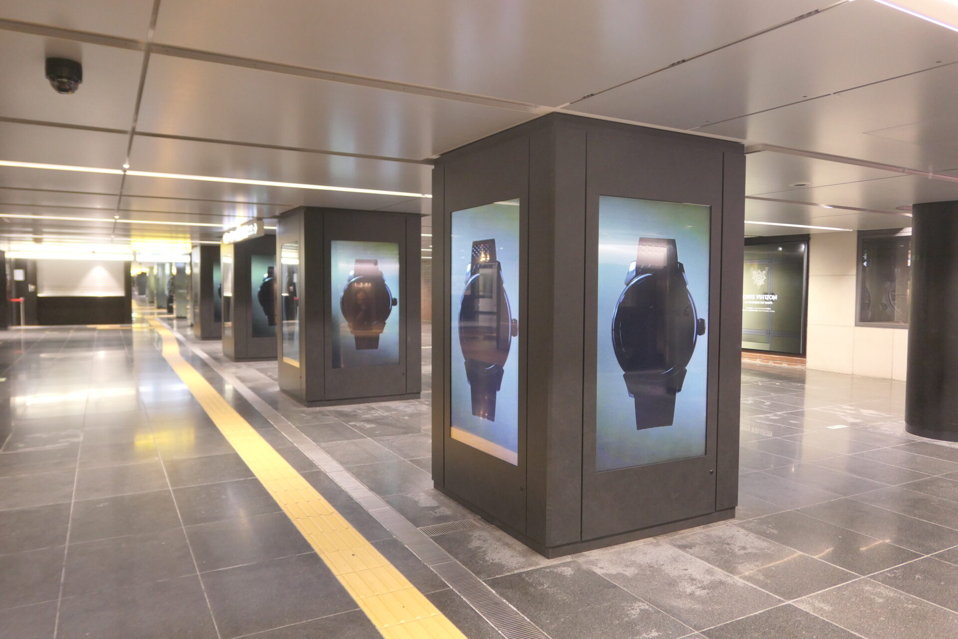 東京メトロ銀座MCV単駅ジャック銀座