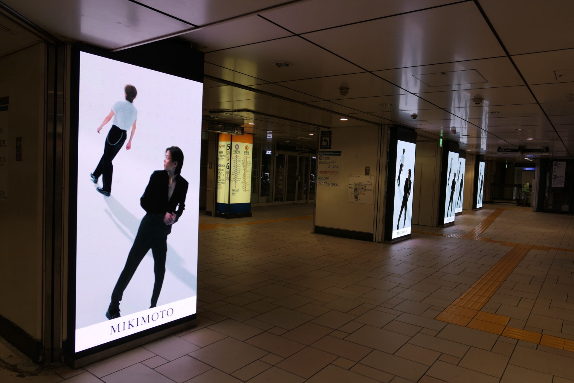 東京メトロ表参道MCV単駅ジャック表参道