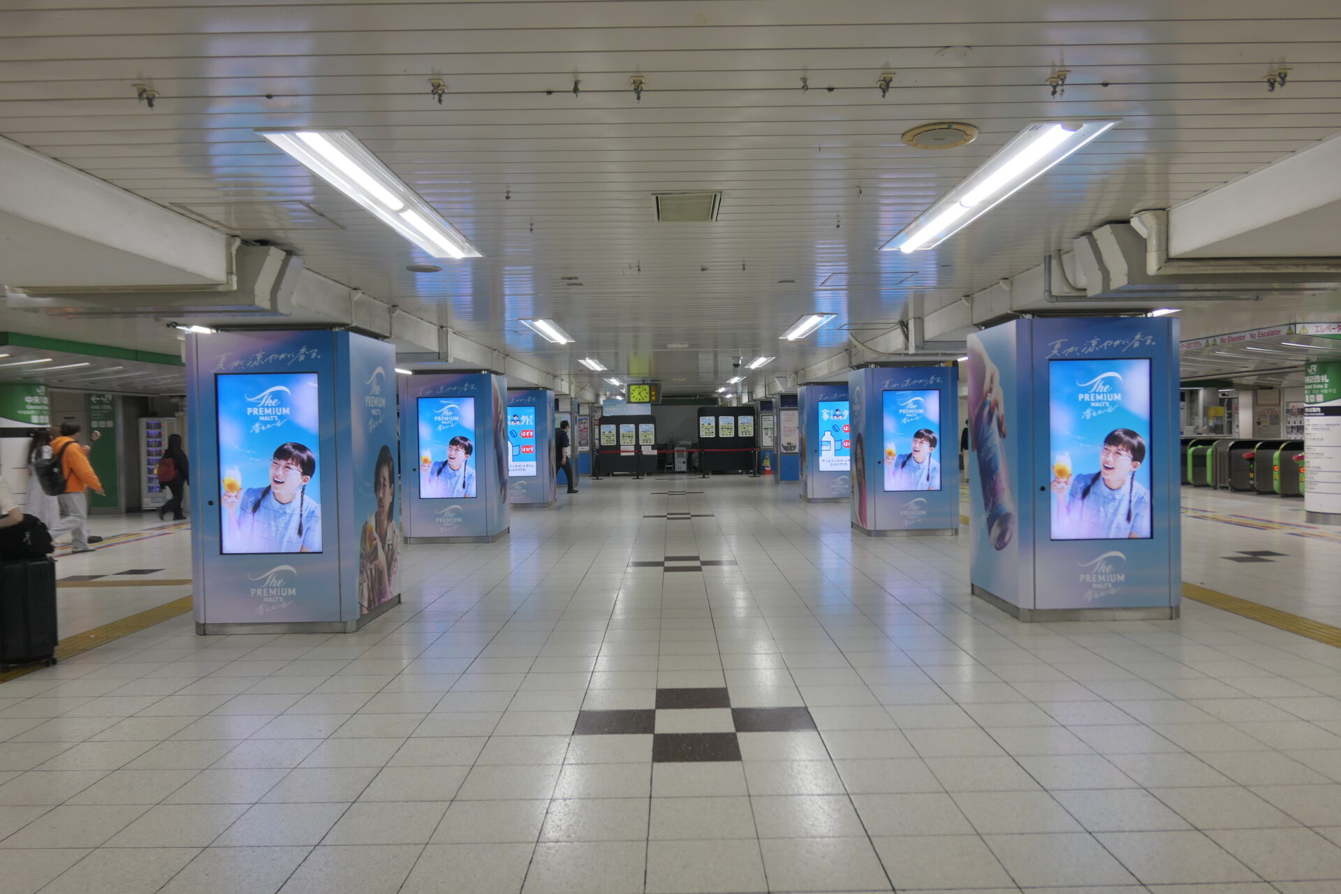 JR東日本池袋中央通路デジタルシートセット