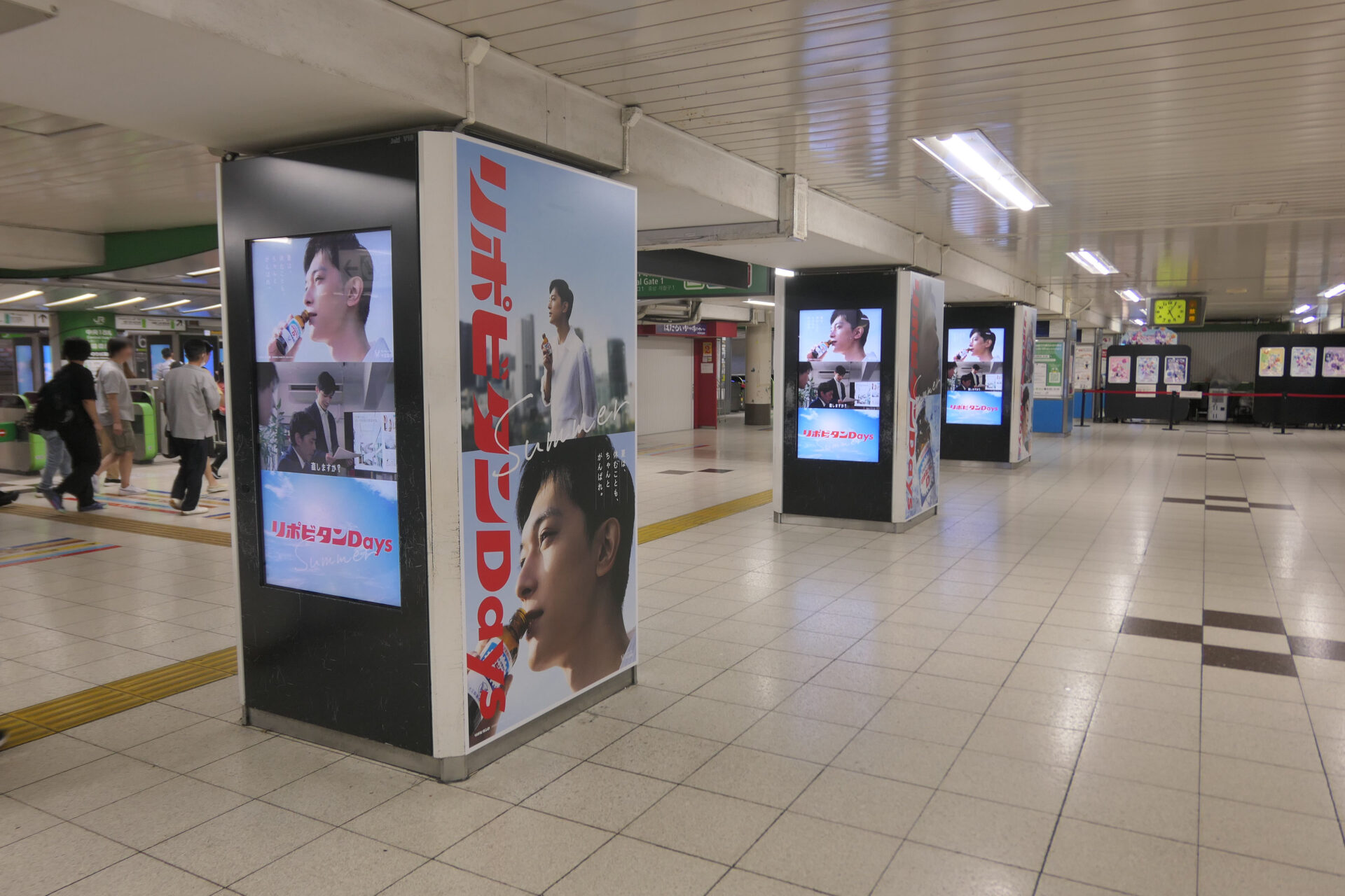 JR東日本池袋中央通路デジタルシートセット